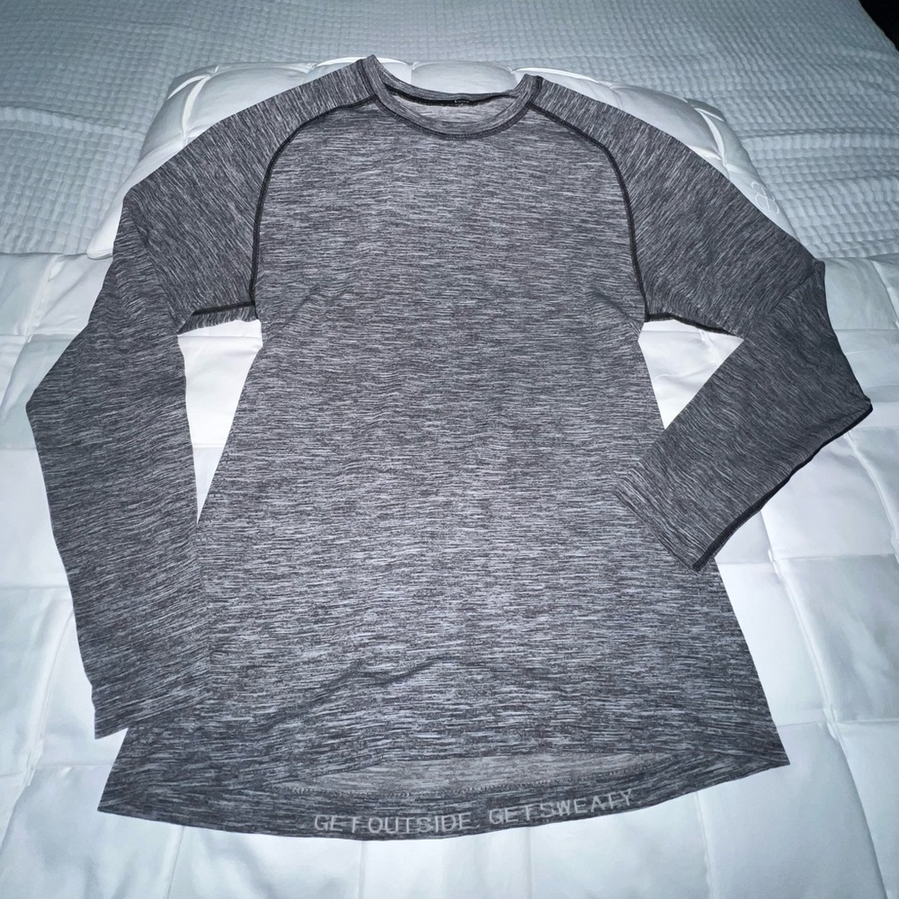 Lululemon Metal Vent Tech Long Sleeve *Wool- Black / White- Color